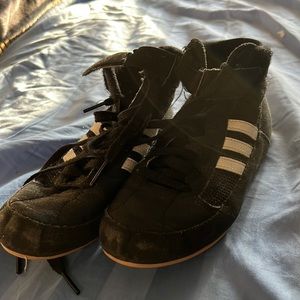 Youth adidas wrestling shoes size 2 1/2